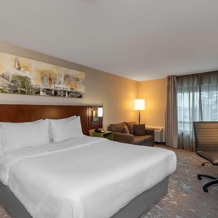 Comfort Inn Уотърлу Екстериор снимка