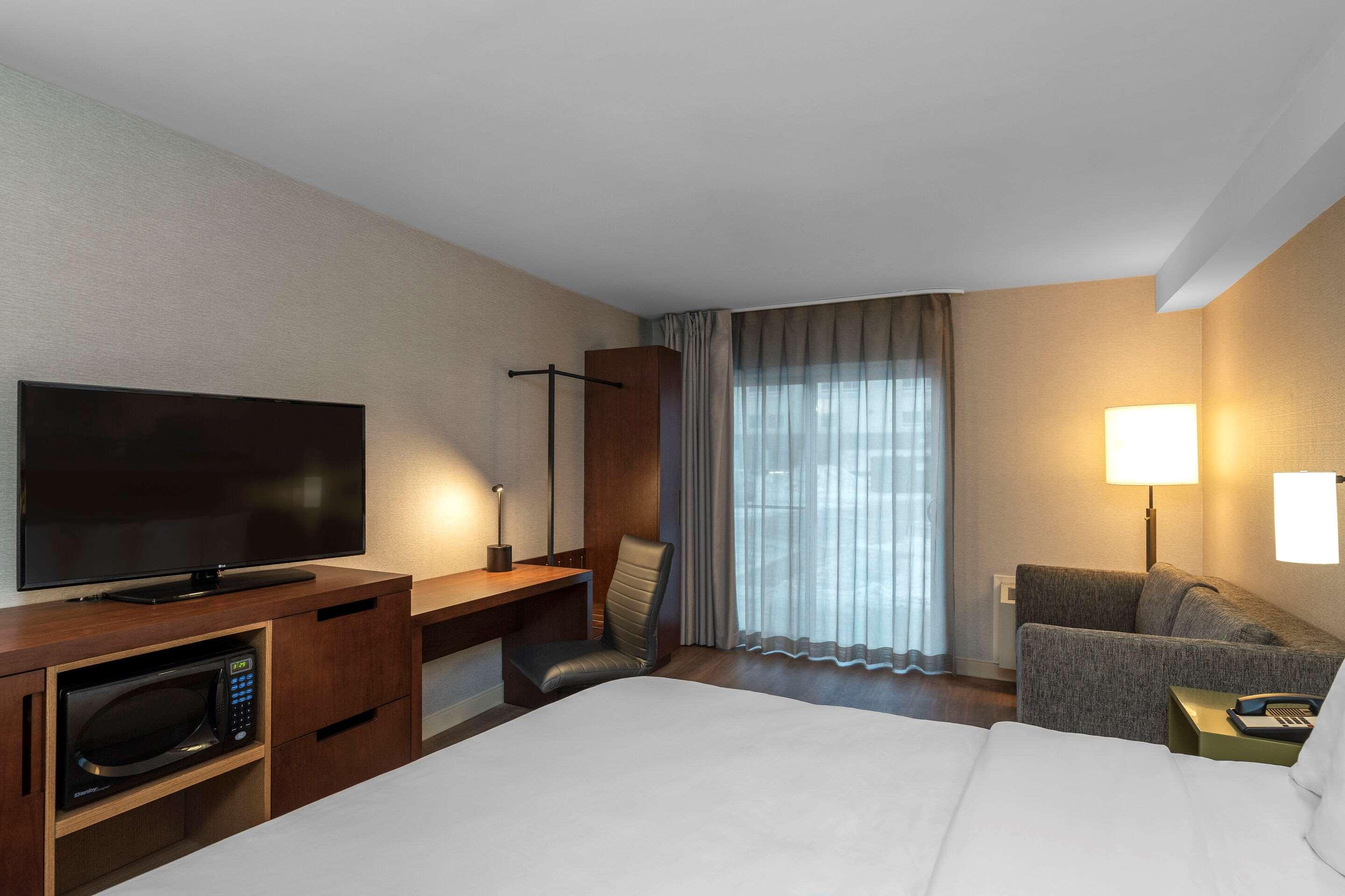 Comfort Inn Уотърлу Екстериор снимка
