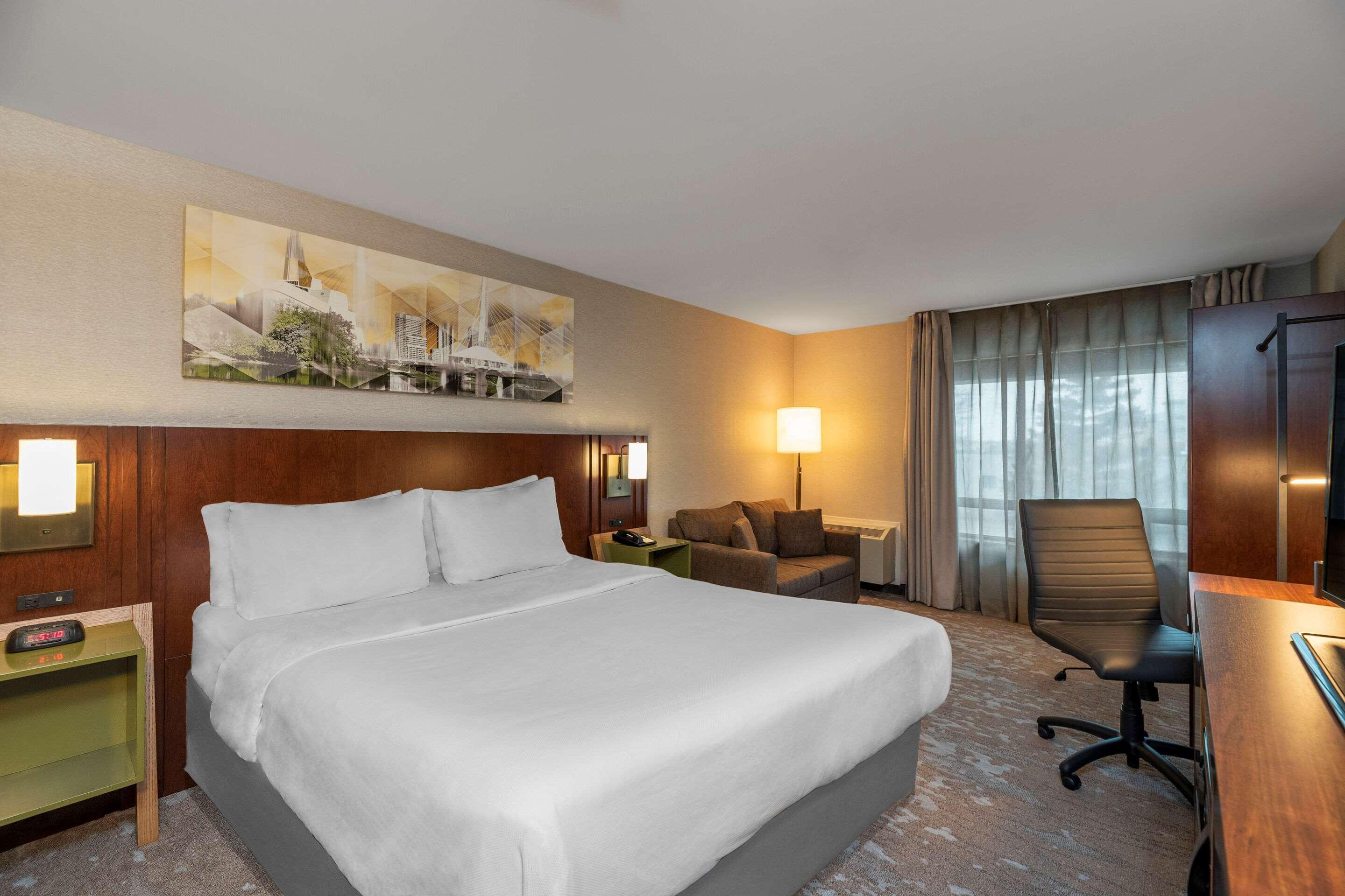 Comfort Inn Уотърлу Екстериор снимка