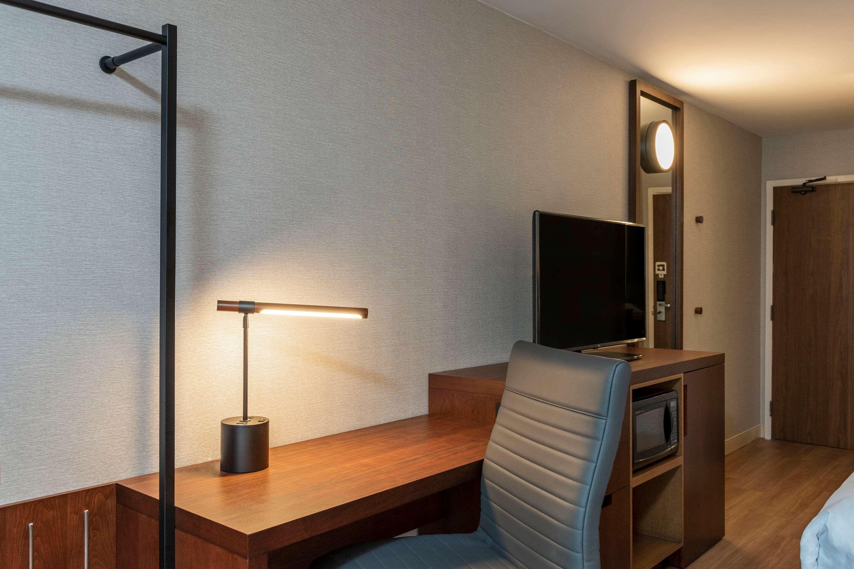 Comfort Inn Уотърлу Екстериор снимка
