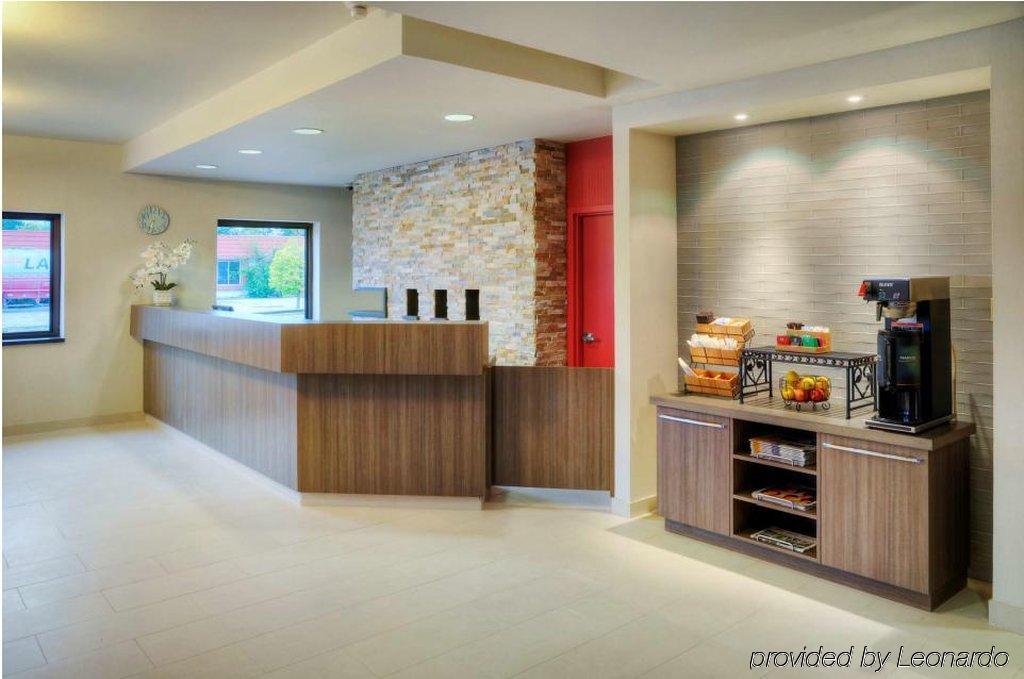 Comfort Inn Уотърлу Интериор снимка
