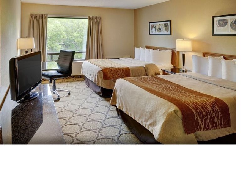 Comfort Inn Уотърлу Екстериор снимка