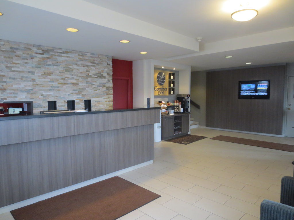 Comfort Inn Уотърлу Екстериор снимка