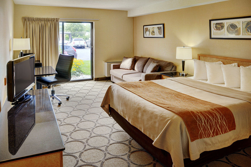 Comfort Inn Уотърлу Екстериор снимка