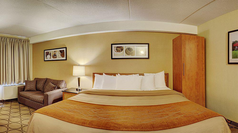 Comfort Inn Уотърлу Екстериор снимка